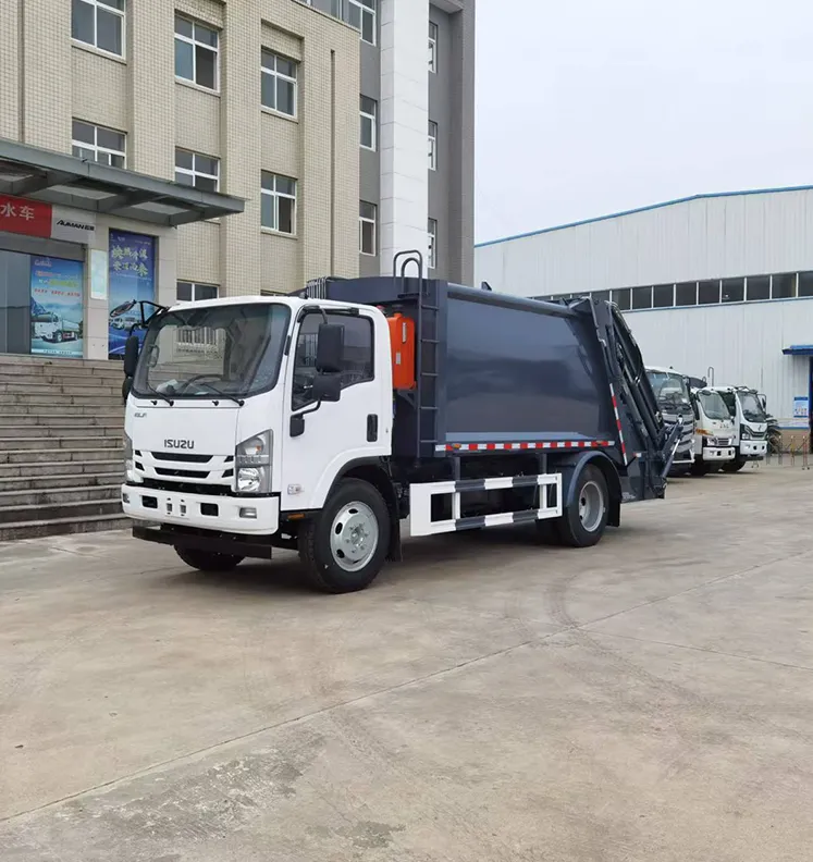 What Is a Compression Garbage Truck and What Is It Used For?