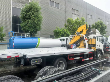 8T Tow Flated Truck with crane