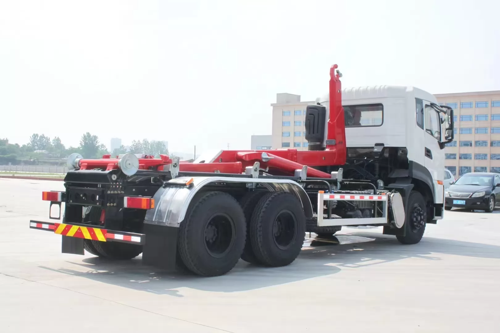 26 Tons Hooklift System