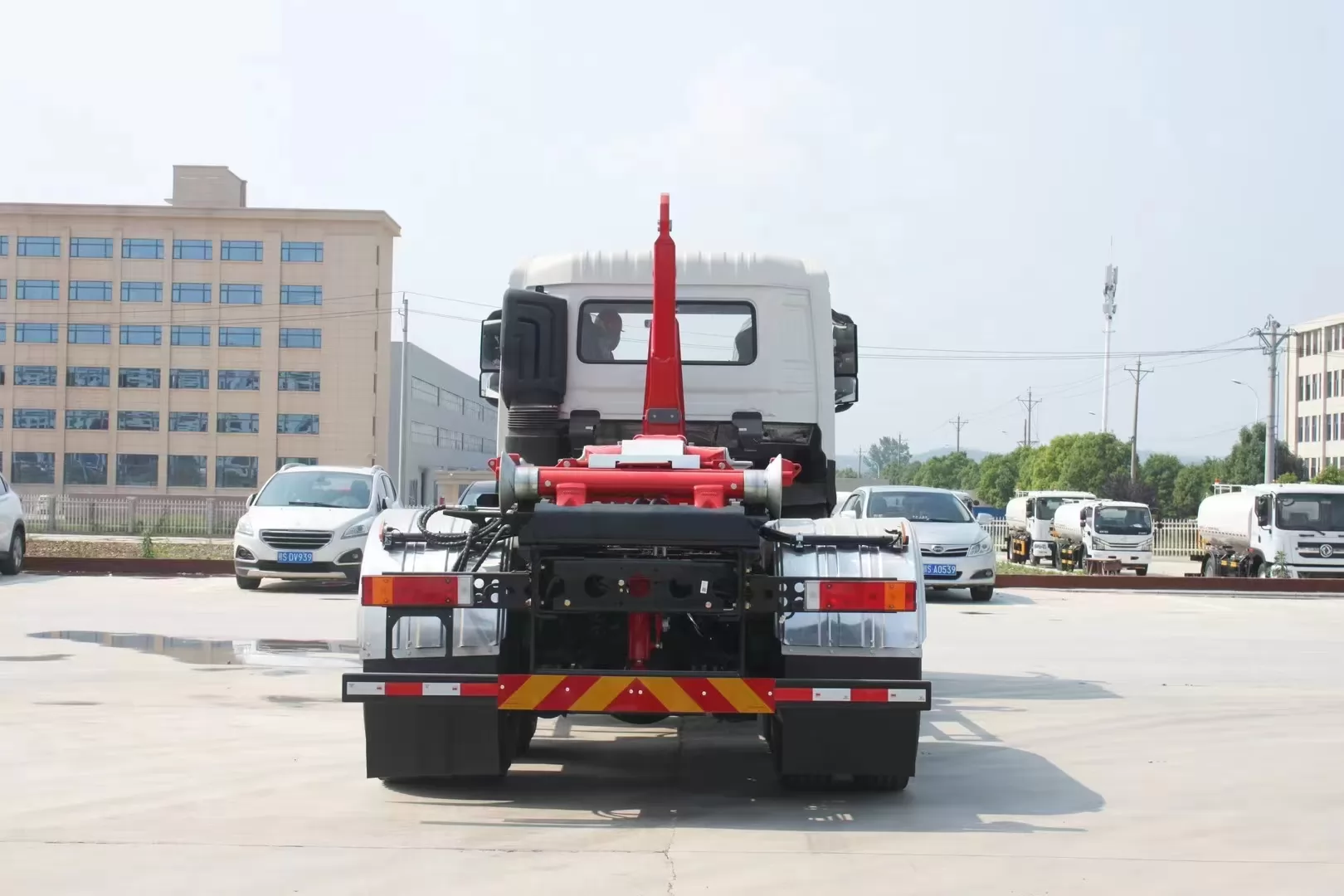 26 Tons Hooklift System