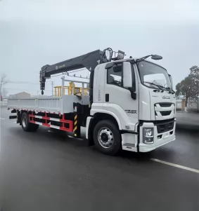 ISUZU Truck Mounted Crane with 8T Xcmg Crane