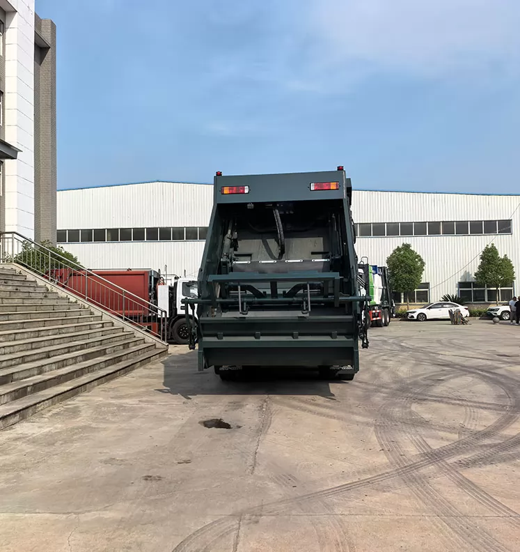 Shacman Brand 6x4 26m³ Compactor Garbage Truck