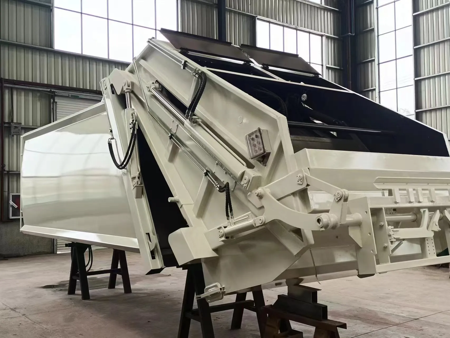 18m³ Garbage Truck Compactor Body