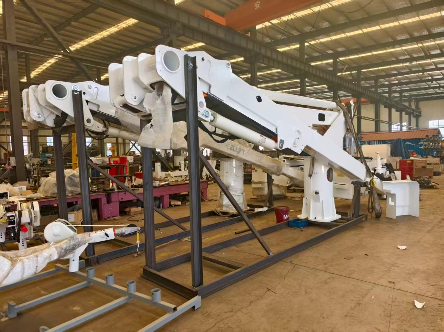 17meter 69kv overhead live-working insulated bucket truck